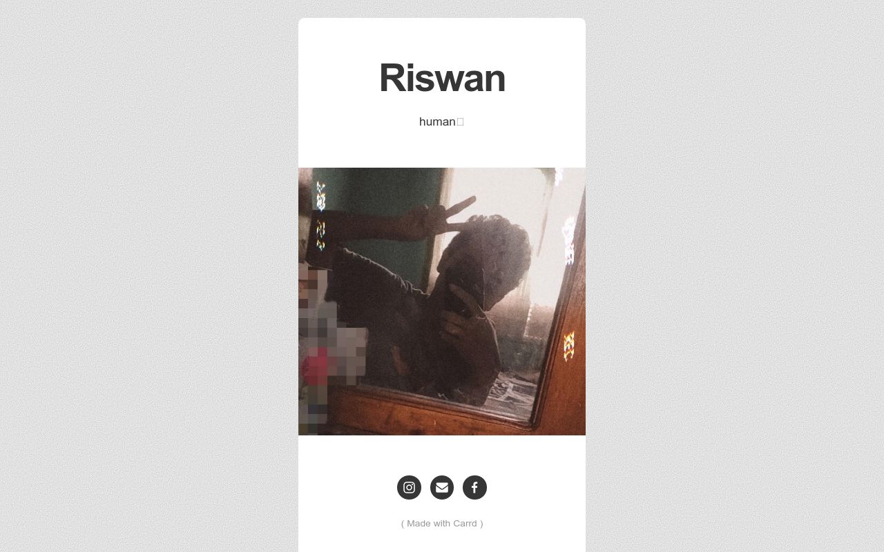 Carrd profile picture for @riswan